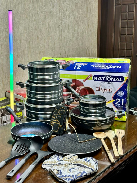 10 Must-Have Cookware Items